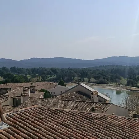 T2 Climatise Avec Belle Vue , Golf De Pont-royal Apartment Mallemort