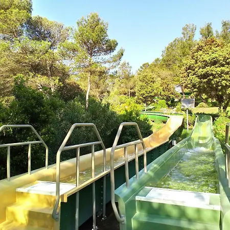 T2 Climatise Avec Belle Vue , Golf De Pont-royal Mallemort